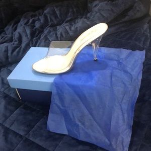 Glass heels